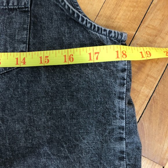 Grey Sleeveless Button Up Top - Picture 7 of 8